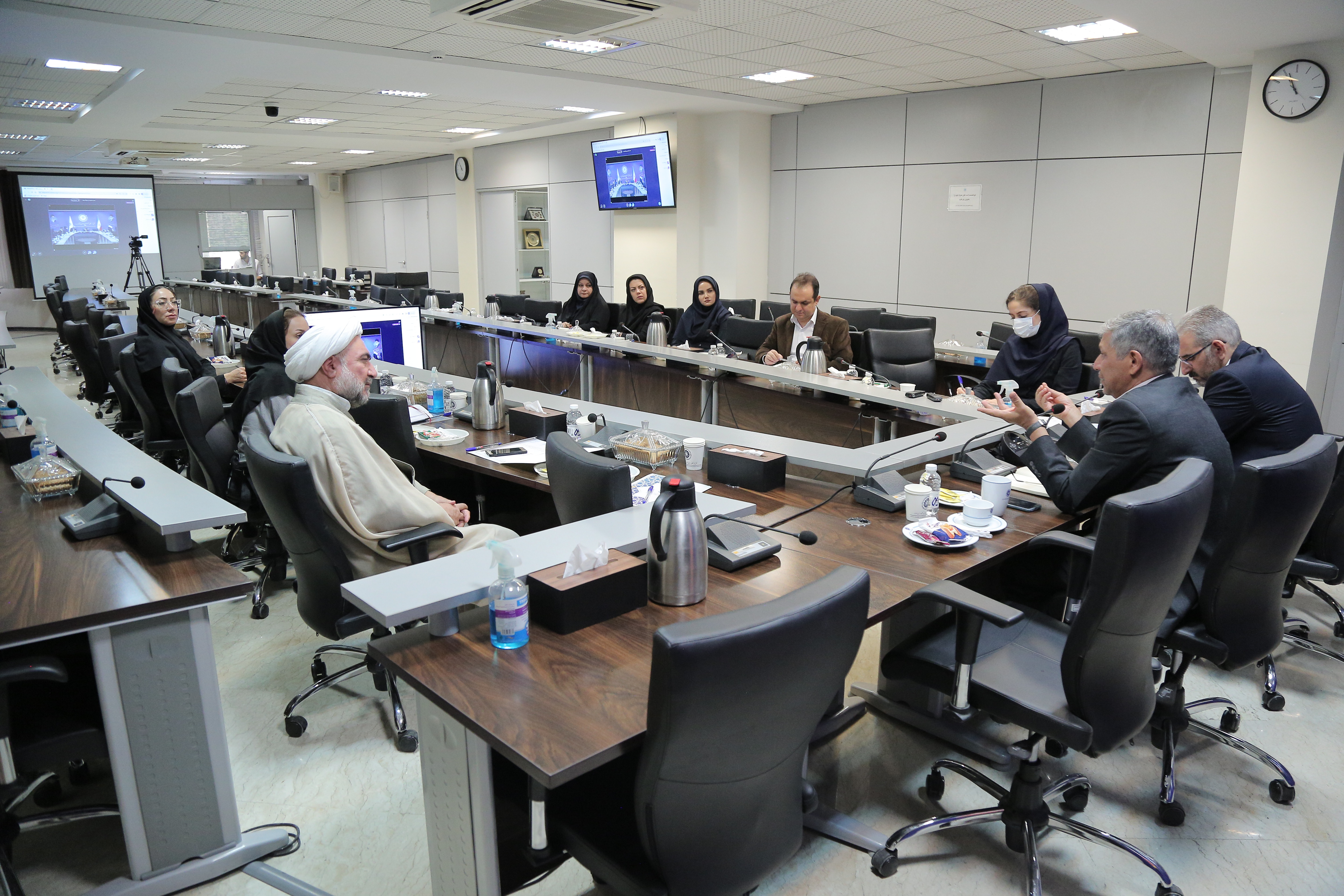 اولین جلسه کمیته‌های علمی و تحقیقات و برندینگ همایش بین‌المل