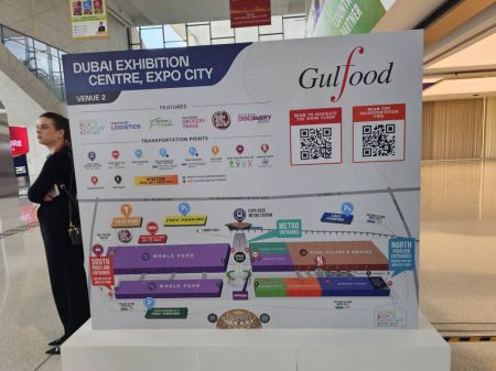 گزارش تصویری: برپایی پاویون تخصصی و مشترک اتاق ایران و اتاق 